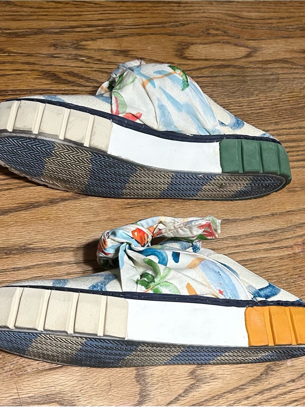 FARM Rio Copacabana Mule Sneakers Tropical Wave Bow Women’s 8.5 New - Picture 5 of 8